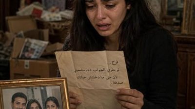 مرات أبويا ربتني كأني بنتها من يوم ما أبويا مات